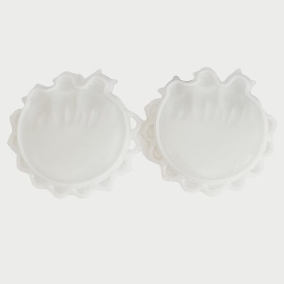 Vintage EAPG Westmoreland Kittens Pressed Milkglass Set of 2 Dishes 6.5” - Picture 4 of 7